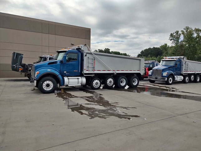 2020 Kenworth T880S Quad Axle Dump Truck $154,995 (Evansville, IN)