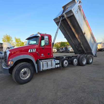 2018 Mack Granite Gu713 Quad Axle Dump Truck $98,000 (Springfield, VA)