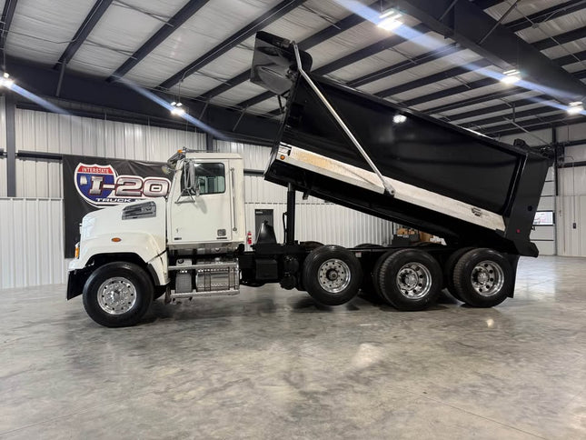 2014 Western Star 4700 Tri Axle Dump Truck $79,500 (Pell City, AL)