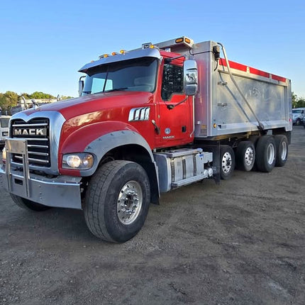 2018 Mack Granite Gu713 Quad Axle Dump Truck $98,000 (Springfield, VA)