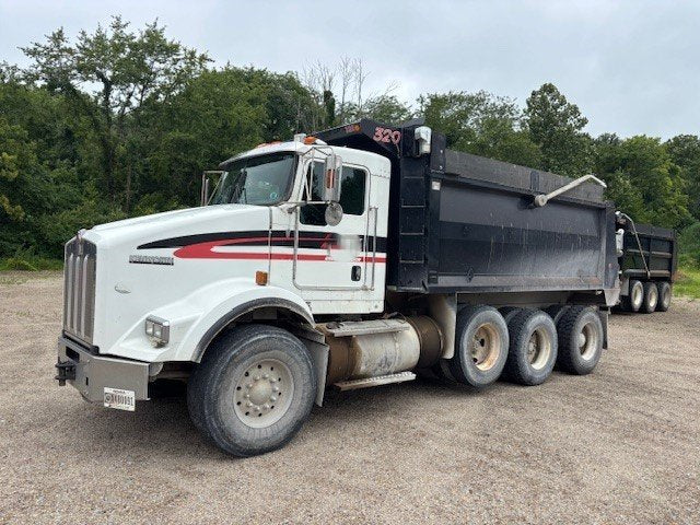 2009 Kenworth T800 Triaxle Dump Truck $81,900 (Indianapolis, IN)