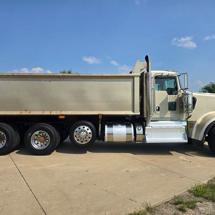 2011 Kenworth W900L Tri Axle Dump Truck $99,950 (Springdale, AR)