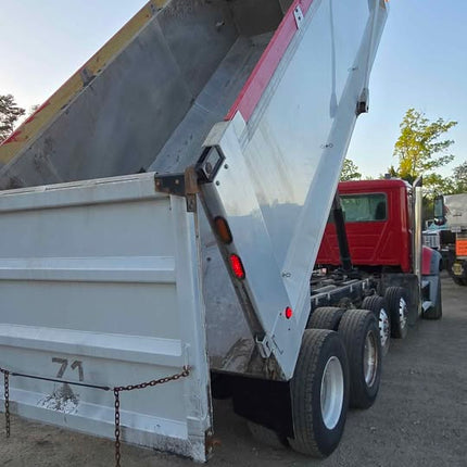2018 Mack Granite Gu713 Quad Axle Dump Truck $98,000 (Springfield, VA)