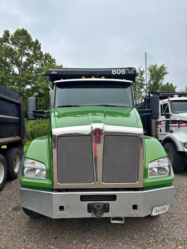 2017 Kenworth T880 Triaxle  Dump Truck $129900 (Indianapolis, IN)