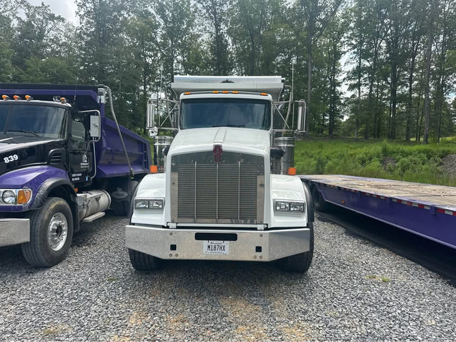 2017 Kenworth T800 Triaxle Dump Truck $144,999 (Chattanooga, TN)