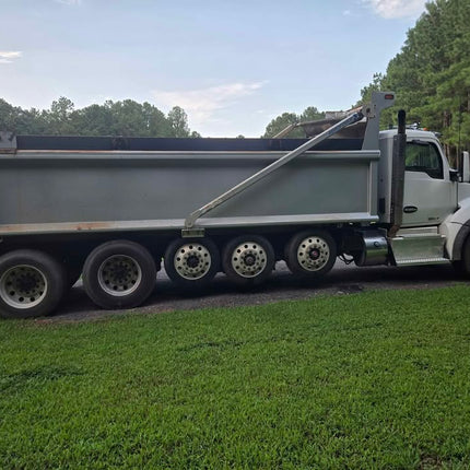 2016 Kenworth T880 Quint Axle Dump Truck $120,000 (Middlesex, NC)