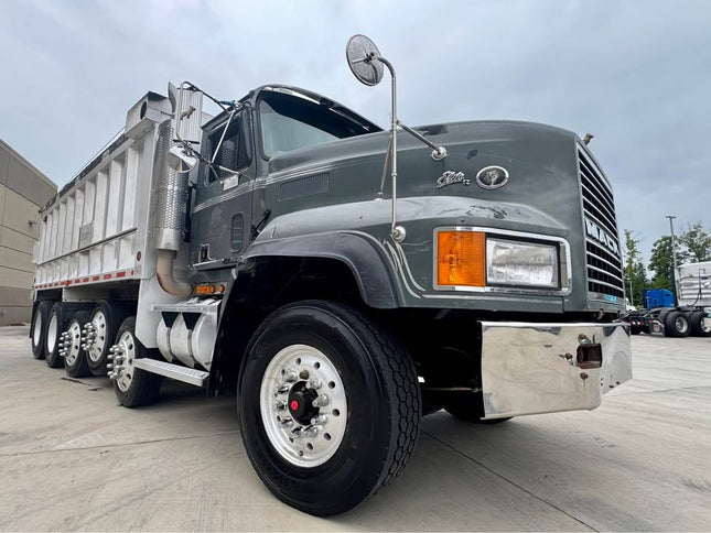 2000 Mack CL713 Quint Axle Dump Truck $45,950 (Fort Mill, SC)
