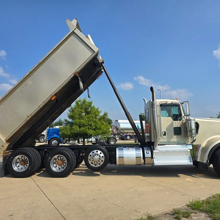 2011 Kenworth w900L Tri Axle Dump Truck $99, 950 (Des Moines, IA)