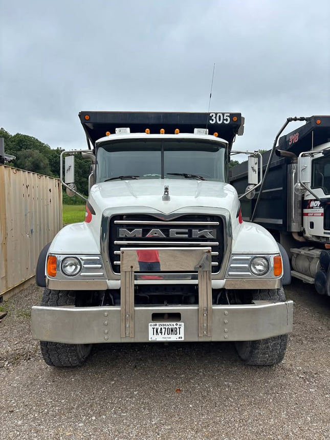 2005 Mack Granite Triaxle Dump Truck $59,500 (Indianapolis, IN)