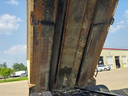 2011 Kenworth W900L Triaxle Dump Truck $99,950 (Chattanooga, TN)