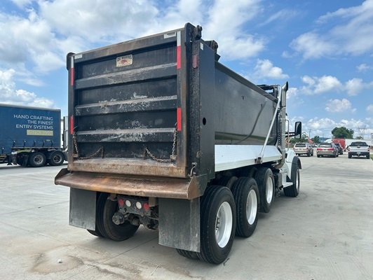 2019 Kenworth T880 Triaxle Dump Truck $159,950 (Nashville, TN)