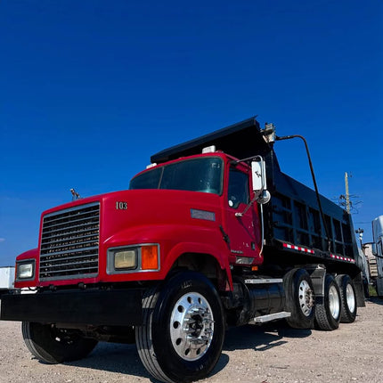2008 Mack Pinnacle CHU613 Triaxle Dump Truck $42,000 (Waxahachie, TX)