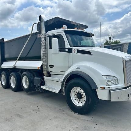 2019 Kenworth T880 Tri Axle Dump Truck $159,950 (Dallas, TX)