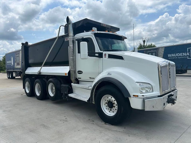2019 Kenworth  T880 Triaxle Dump Truck $159,950 (Murfreesboro, TN)