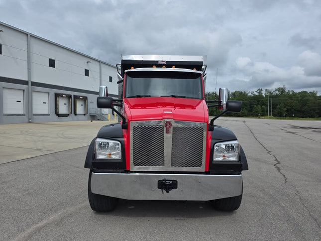 2021 Kenworth T880 Quad Axle Dump Truck $189,950 (Knoxville, TN)