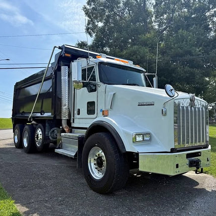 2020 Kenworth T800 Triaxle Dump Truck $169,950 (Belton, MO)