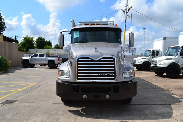 2017 Mack CXU613 Tandem Axle Dump Truck $20,000 (Houston, TX)