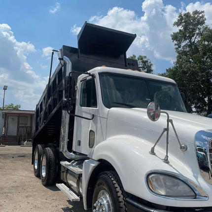 2007 Freightliner Columbia Tandem Dump Truck $41,500 (Houston, TX)