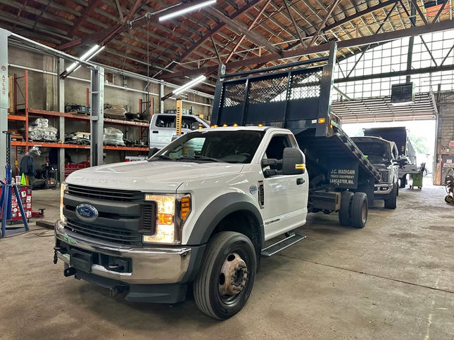 2017 Ford F550 SD Single Axle Dump Truck $44,999 (South Amboy, NJ)