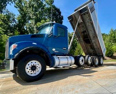 2020 Kenworth T880 Quad Axle Dump Truck $124,950 (Fort Mill, SC)