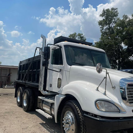 2007 Freightliner Columbia Tandem Dump Truck $41,500 (Houston, TX)