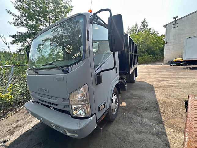 2017 Isuzu NRR Single Axle Dump Truck $39,999 (South Amboy, NJ)