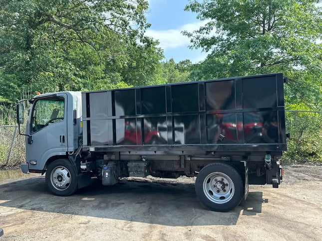 2017 Isuzu NRR Single Axle Dump Truck $39,999 (South Amboy, NJ)