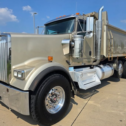 2011 Kenworth W900L Tri Axle $99,950.00 (Springdale, AR)