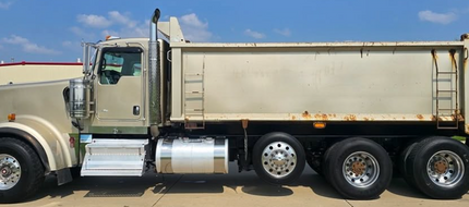 2011 Kenworth W900L Tri Axle $99,950.00 (Springdale, AR)