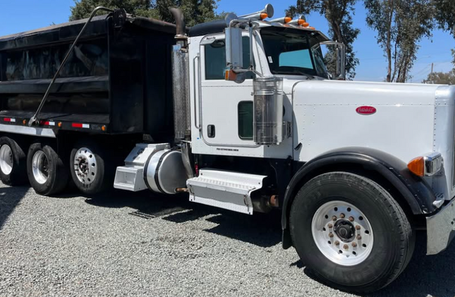 2007 Peterbilt 379 Triaxle Dump Truck $38,500 (Lodi, CA)